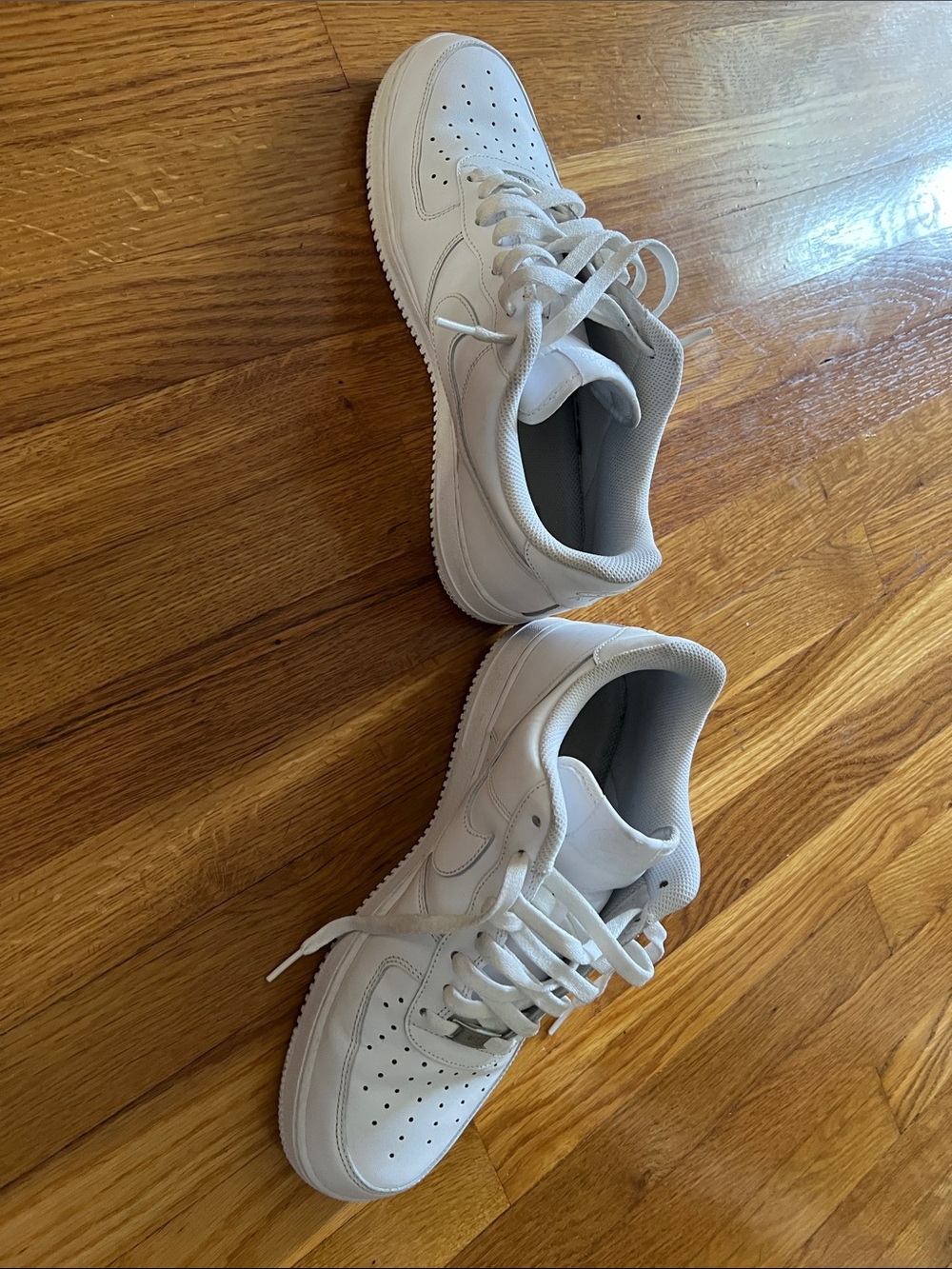 AF1 White - Picture 5 of 9